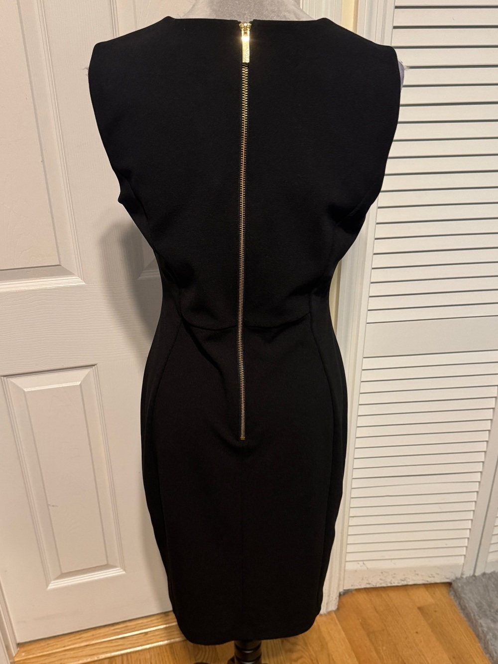 Calvin Klein Black Shift Dress size 10 - Picture 4 of 6